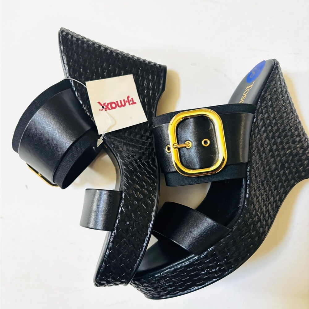 Women's Black Wedge Sandals